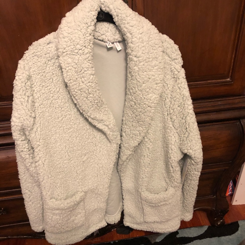 MINT COLORED FUZZY JACKET